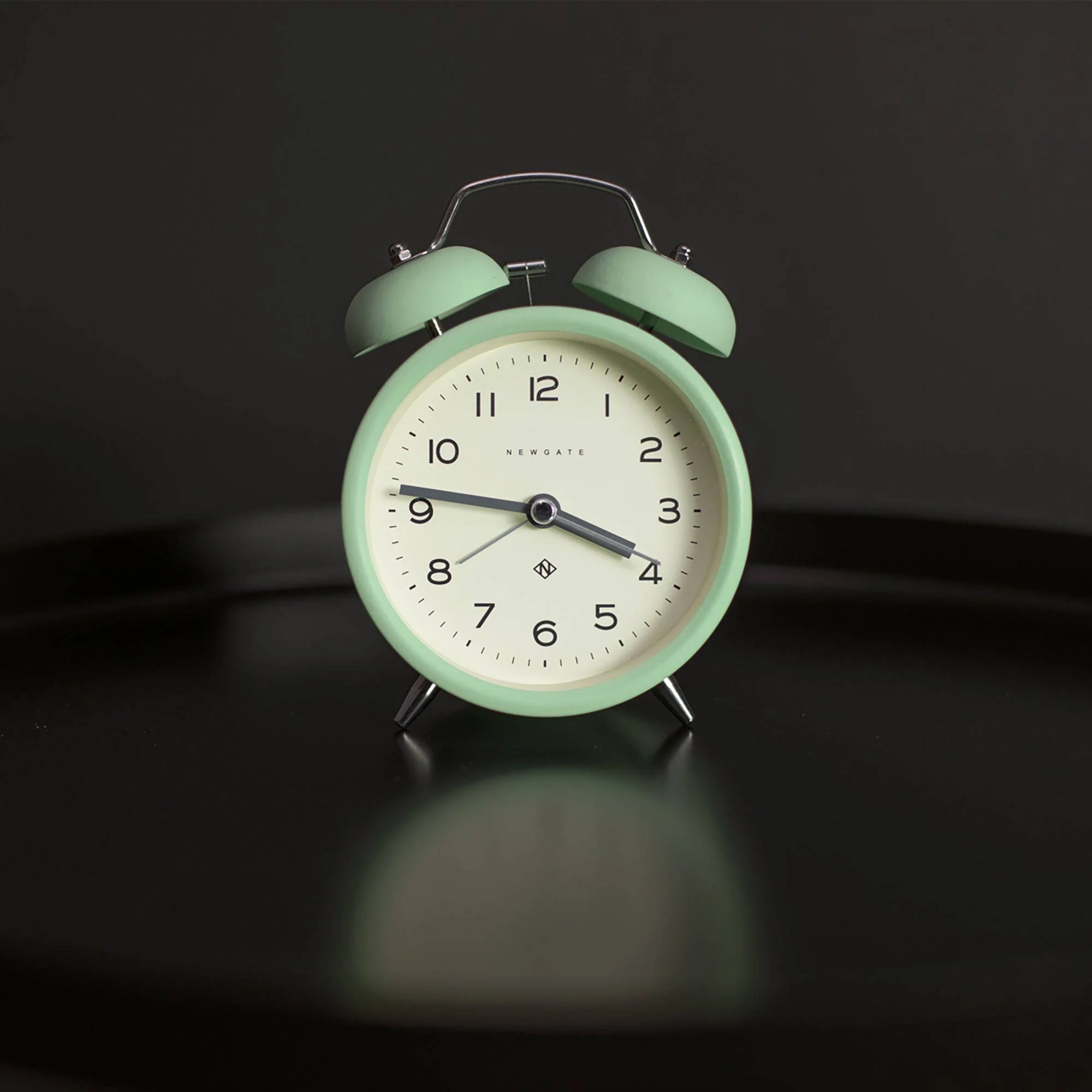 Newgate Charlie Bell alarm clock in neo-mint - Image 4