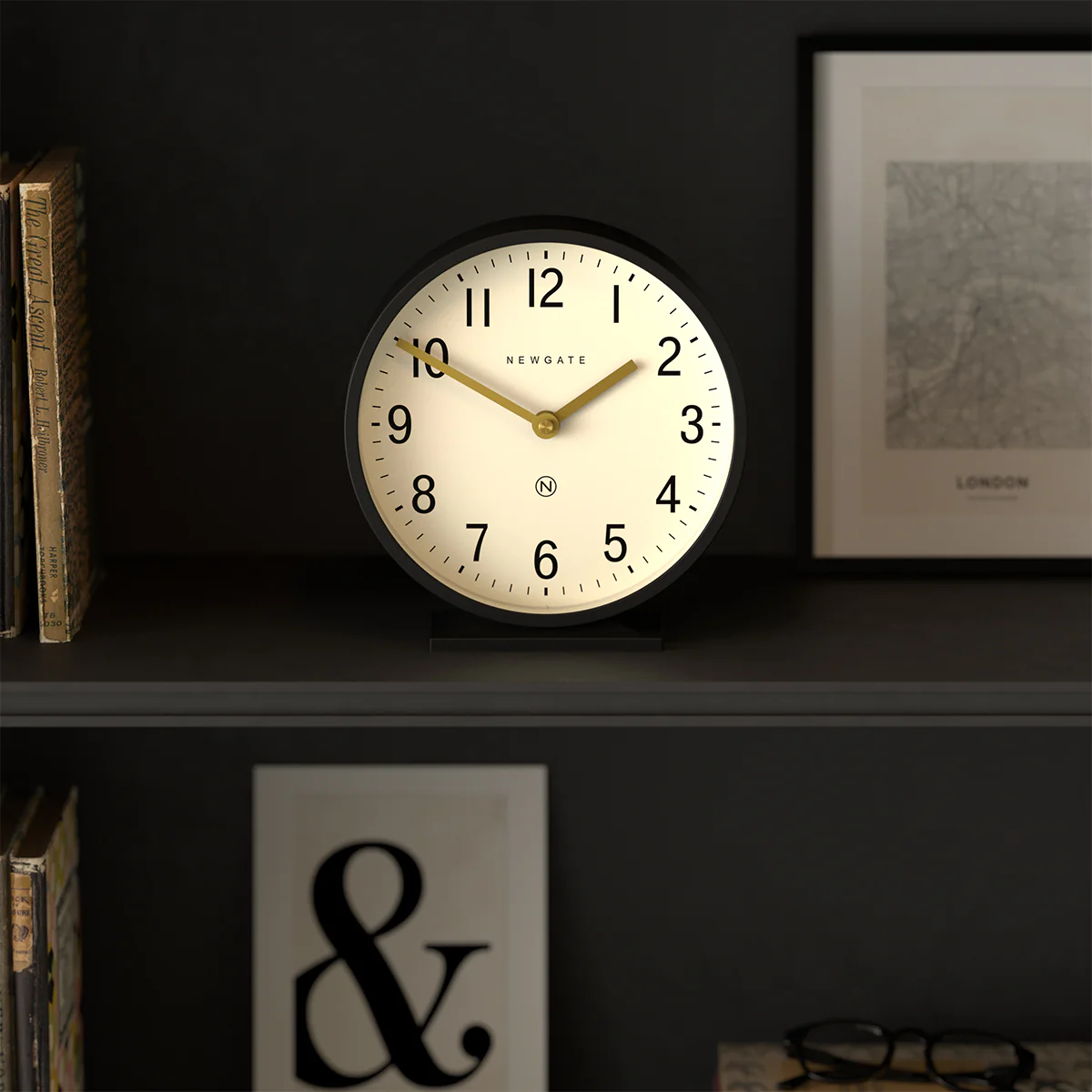 Newgate Q Mantel clock in black - Image 3