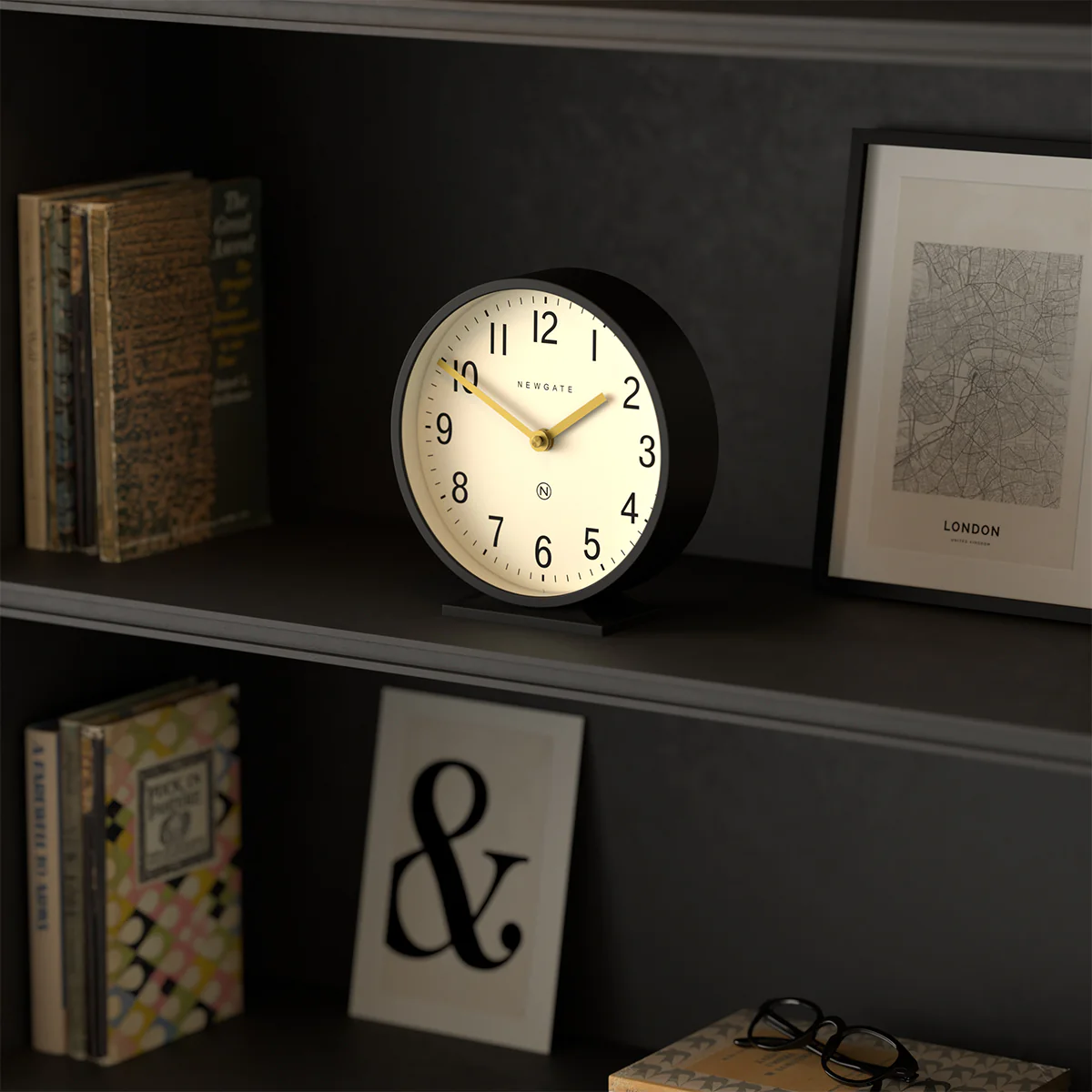 Newgate Q Mantel clock in black - Image 5