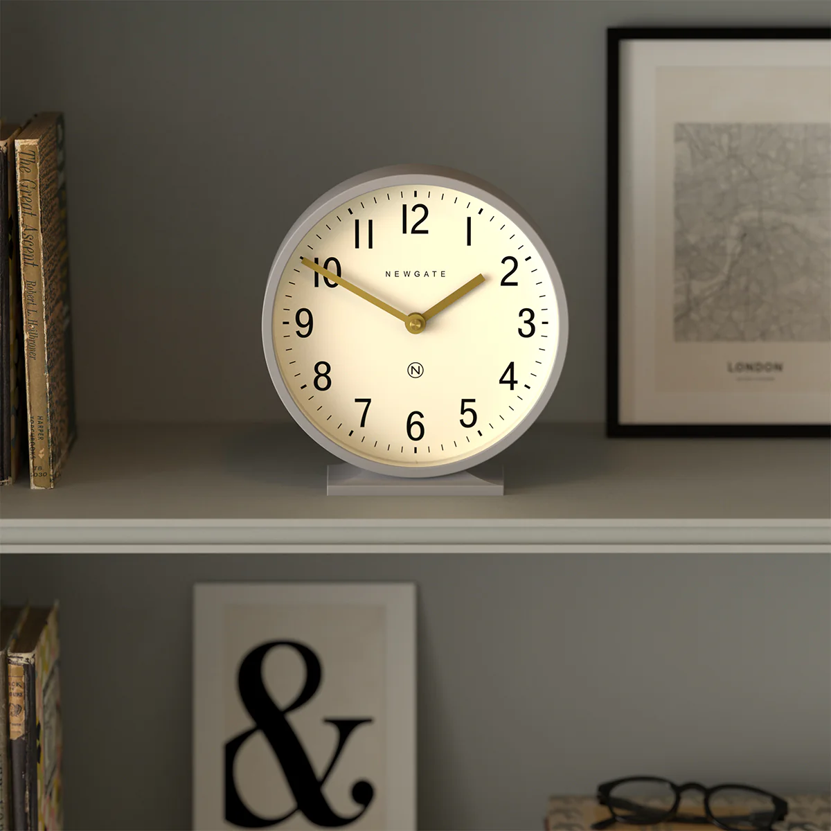 Newgate Q Mantel clock in grey - Image 3