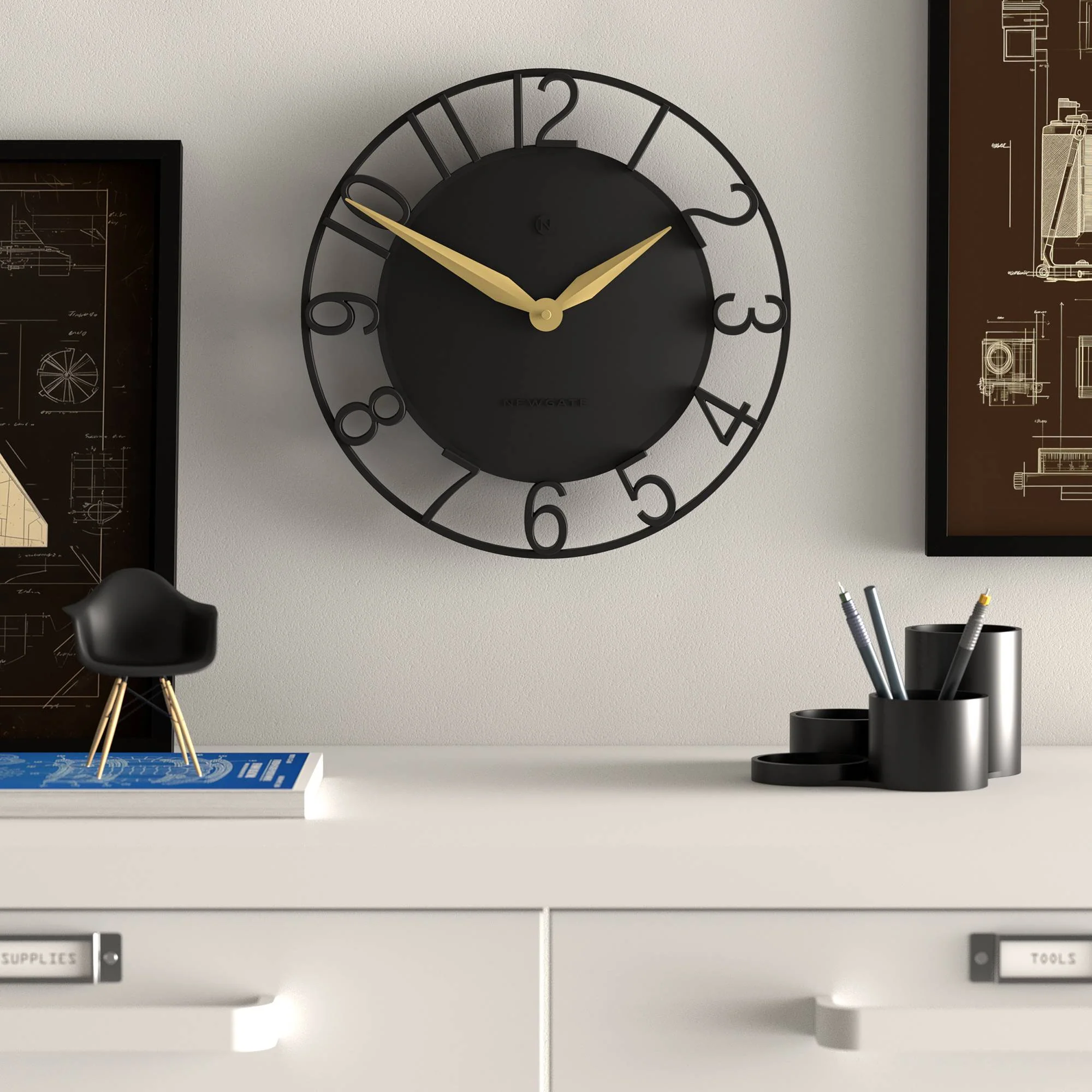 Newgate Time Traveller wall clock in black - Image 3
