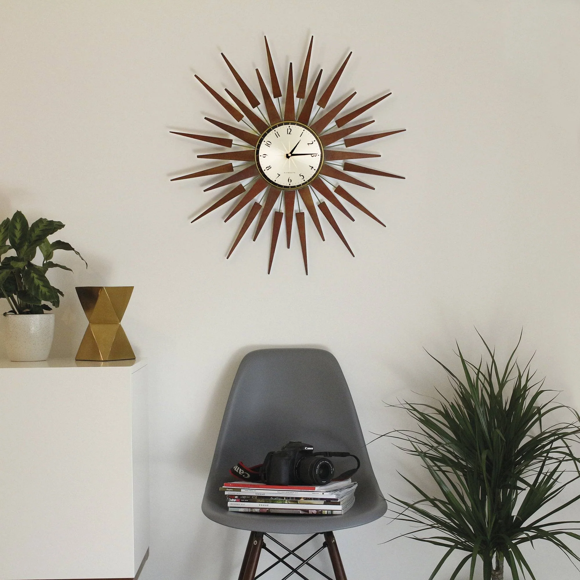 Newgate Pluto wall clock in dark wood - Image 3